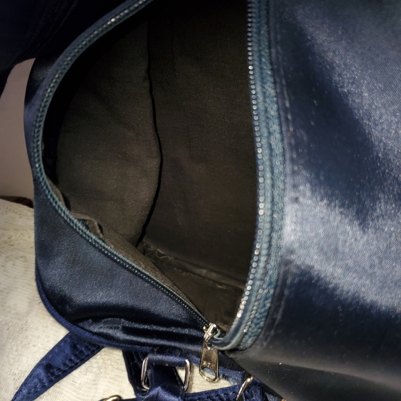 Beautiful Backpack - Picture 5 of 5